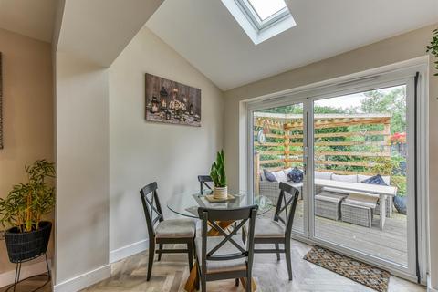 14 Sandringham Road, Wombourne, Wolverhampton, WV5 8EF