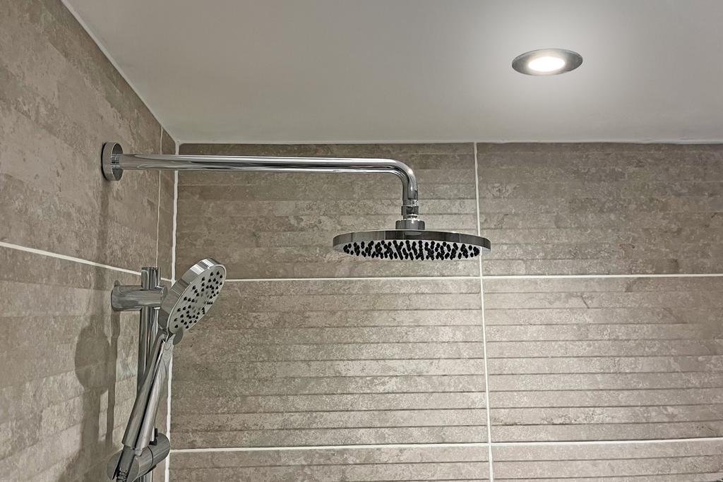 Example Shower