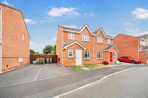 3 bedroom semi-detached house to rent, Cooper Avenue, Newton-Le-Willows, WA12