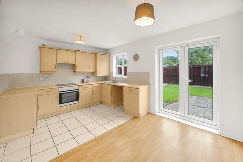 3 bedroom semi-detached house to rent, Cooper Avenue, Newton-Le-Willows, WA12