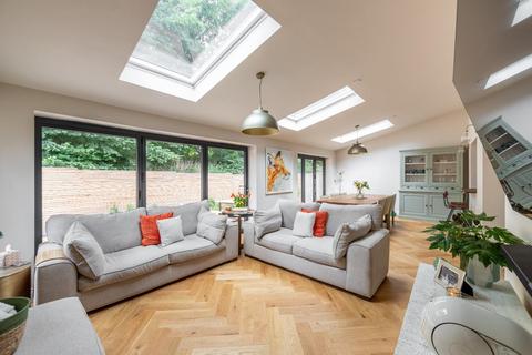 1, The Oaks Main Road, Stocksfield, NE43 7NJ