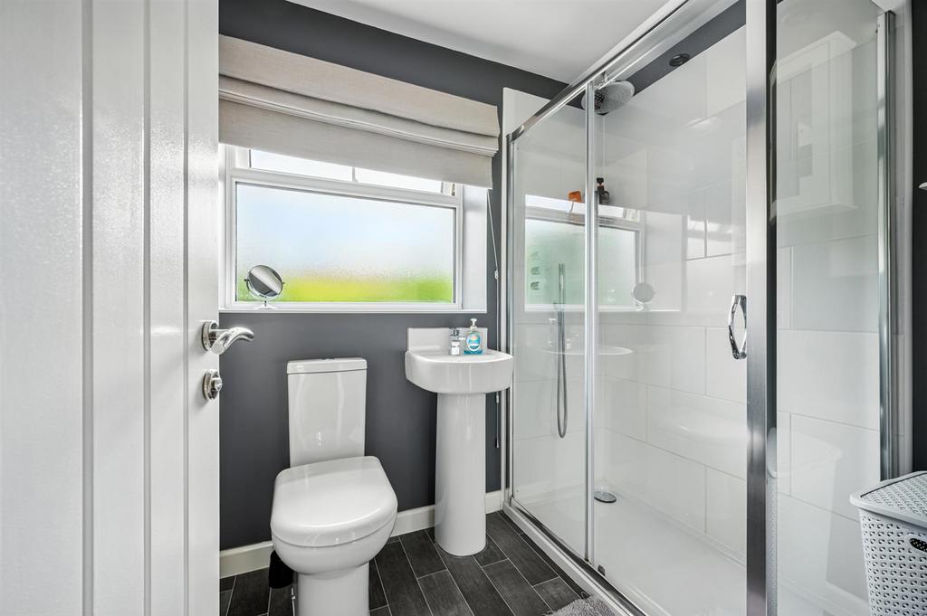 Shower Room.jpg
