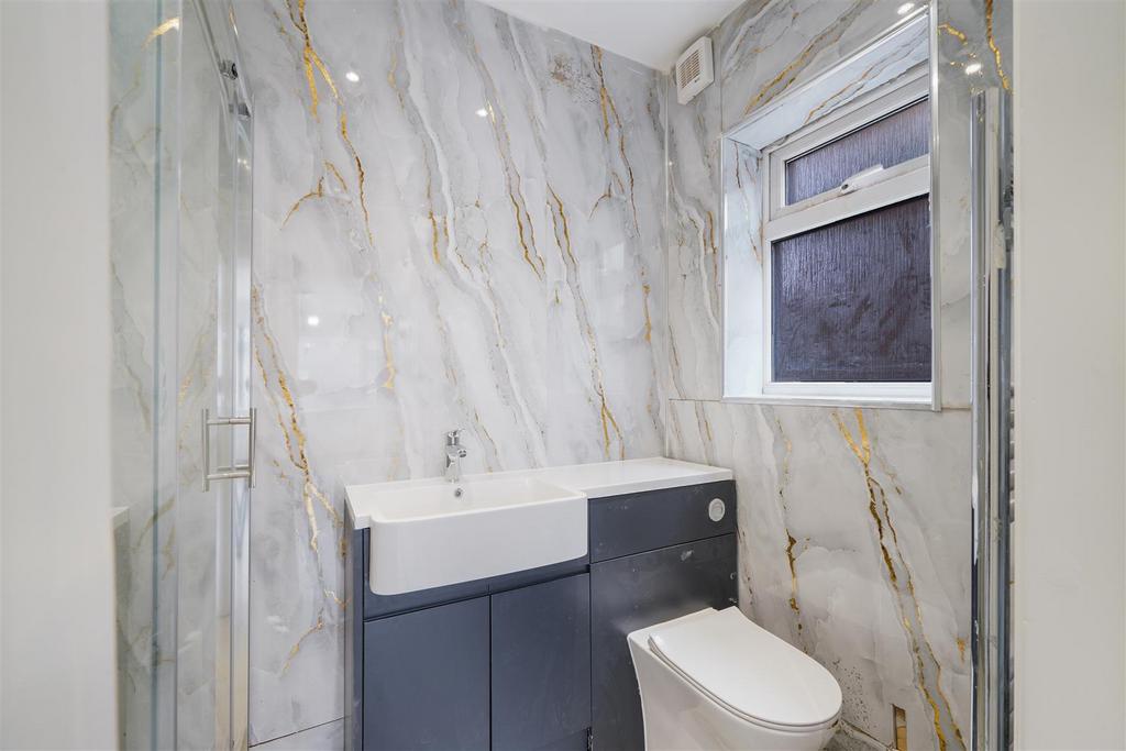 12 Kenelm Close - Sj Mi5 Yy Tq Xu Z2 JRcy ZXq.jpg