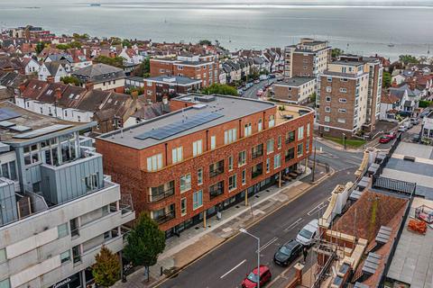 undefined, Broadway, Essex, SS9