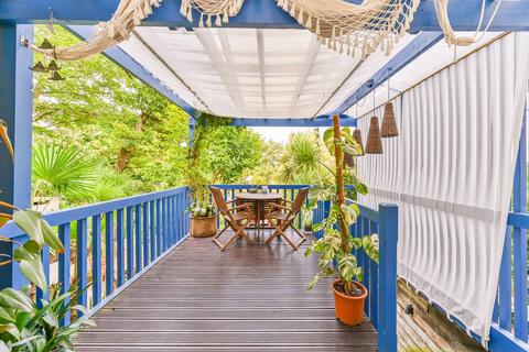 23 Becondale Road, London, SE19 1QJ