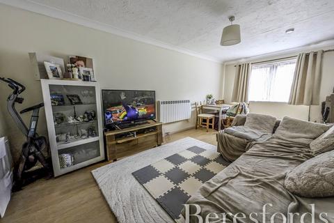 2 bedroom apartment for sale, Claremont Heights, Colchester, CO1
