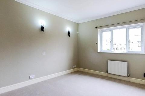 2 bedroom maisonette for sale, Lunchfield Court, Moulton, NN3 7AJ