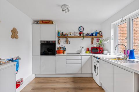 2 bedroom retirement property for sale, Berehurst, Alton, Hampshire