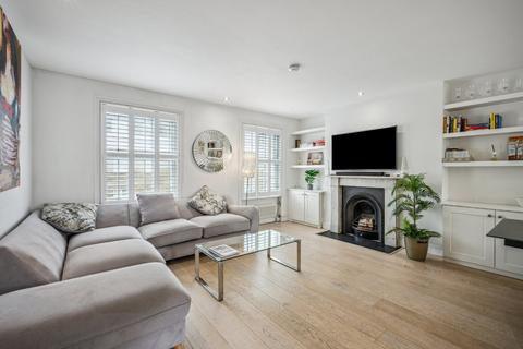 3 bedroom flat for sale, Sydney Street, Chelsea