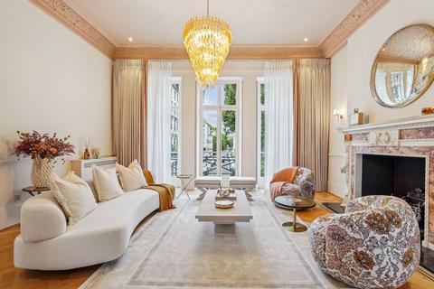 undefined, Ennismore Gardens, London