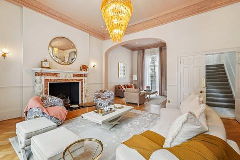 undefined, Ennismore Gardens, London