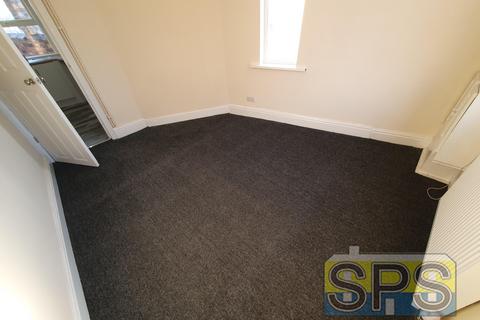 2 bedroom terraced house to rent, Northwood Park Road, Stoke-on-Trent ST1