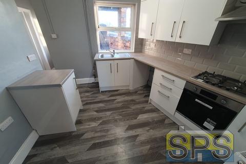 2 bedroom terraced house to rent, Northwood Park Road, Stoke-on-Trent ST1