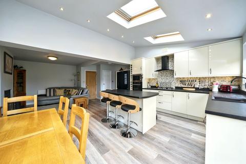 9 Church Road, Albrighton, Wolverhampton, WV7 3LB