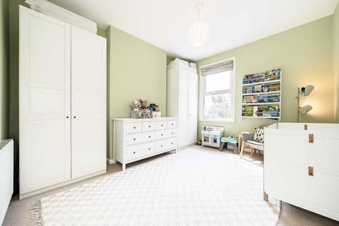 2 bedroom flat for sale, Wolfington Road, London SE27