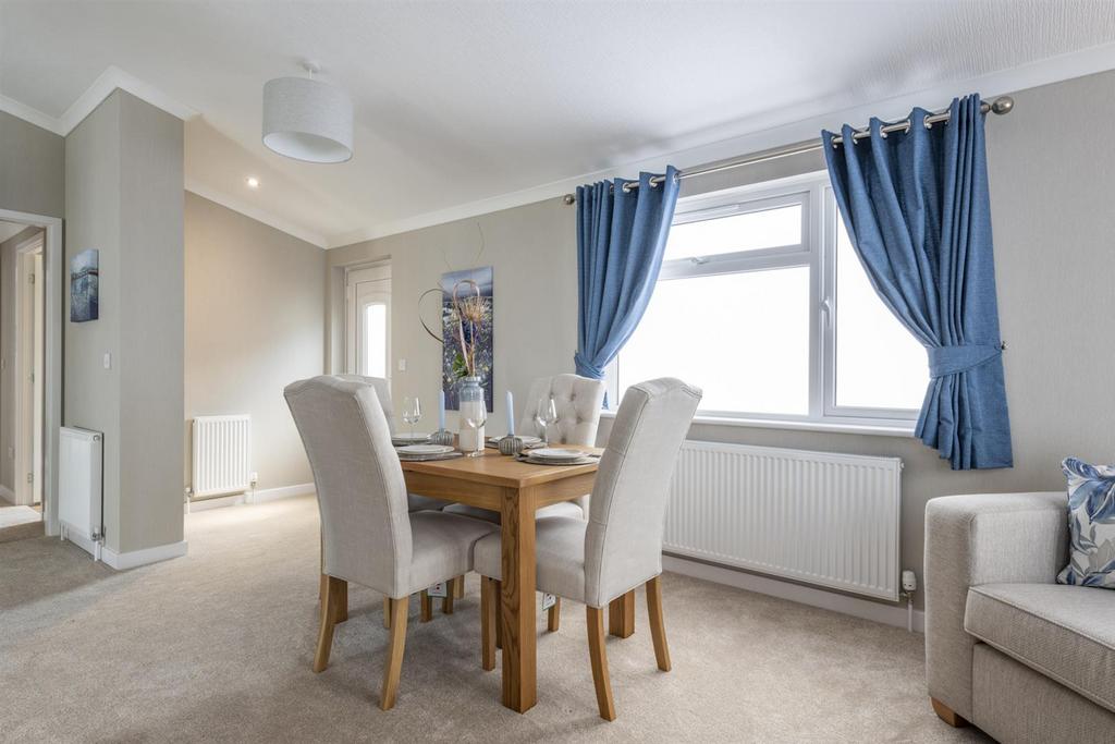 Omar-Westbury-Dining-Area1-scaled.jpg