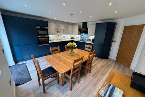 4 bedroom detached house for sale, Clos Carrog, Llanrhystud, SY23
