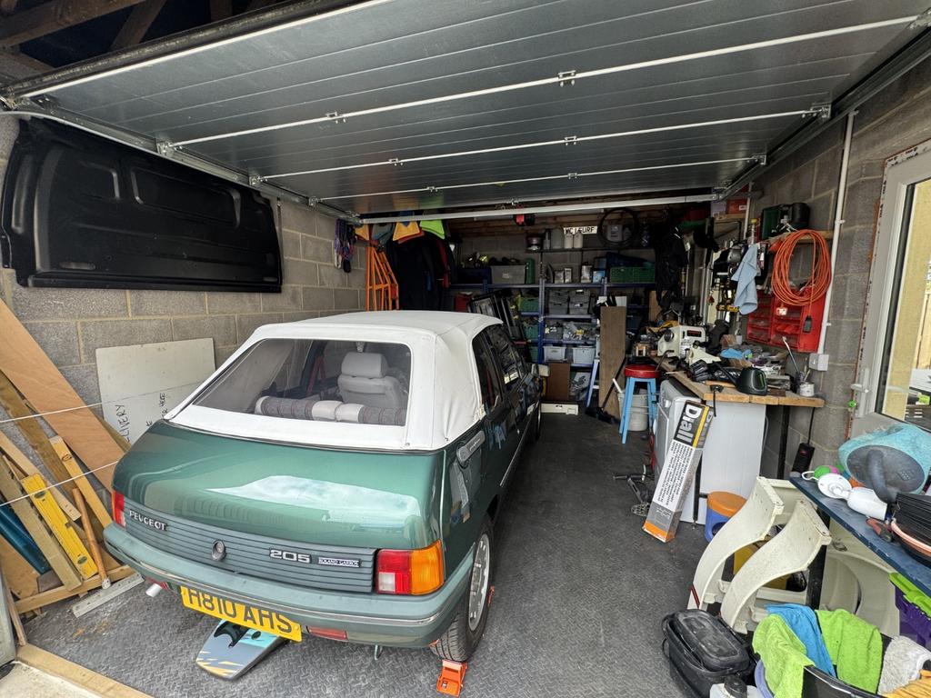 Detached Garage