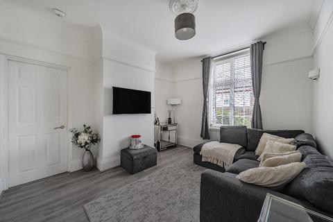 1 bedroom apartment for sale, Astra Court West, Astra Close, Hornchurch