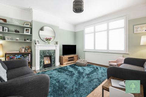 3 bedroom semi-detached house for sale, Wellington Road, EN1
