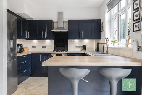 undefined, Wellington Road, Bush Hill Park, Enfield, EN1