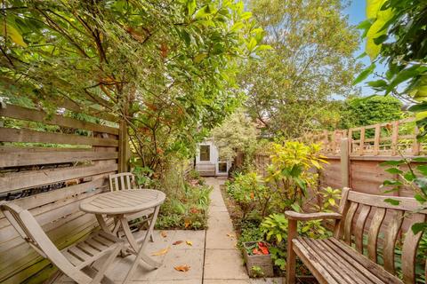 74 Albert Road, Wood Green, London, N22 7AH