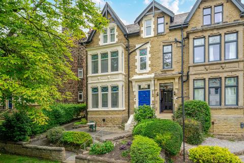 undefined, Kings Road, Harrogate, HG1