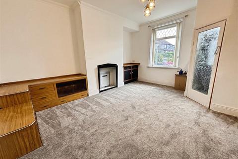 82 Old Road, Bradford, BD7 4PE