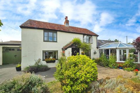4 bedroom detached house for sale - Main Road, Wellow, Yarmouth