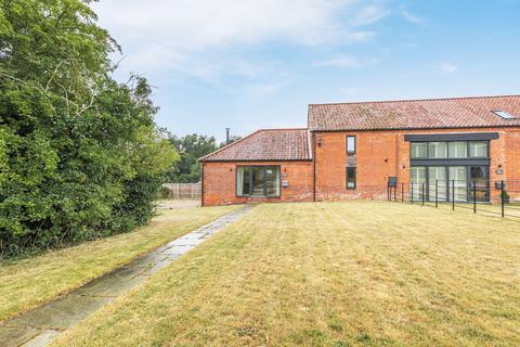 undefined, Chain Free in Little Snoring