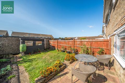 3 bedroom semi-detached house to rent, The Lawns, Sompting, Lancing, West Sussex, BN15