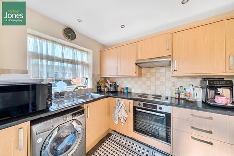 3 bedroom semi-detached house to rent, The Lawns, Sompting, Lancing, West Sussex, BN15
