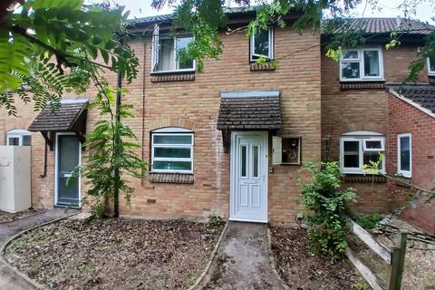 2 bedroom terraced house to rent, Craddock Road, Canterbury CT1