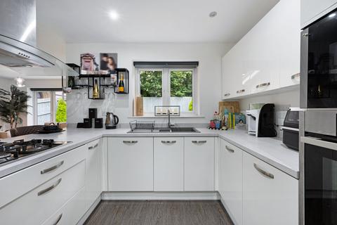 undefined, Church Vale, Worsley, M28