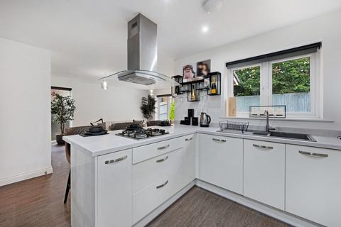 undefined, Church Vale, Worsley, M28
