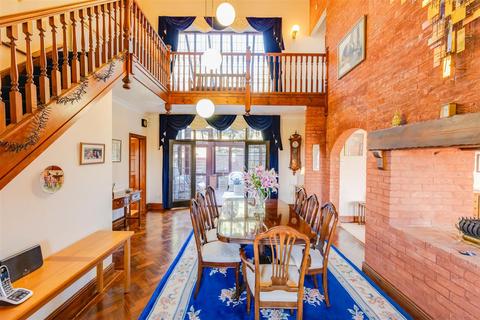 5 bedroom detached house for sale, Marchglade, 12 Kings Ride, Dinas Powys, CF64 4BA