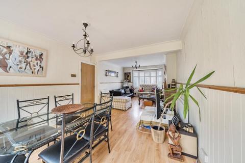 3 bedroom semi-detached house for sale, Retreat Close, Kenton, HA3 0JQ