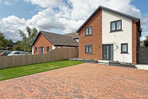 4 bedroom detached house for sale, Sutton Road, Shrewsbury