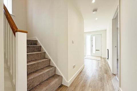 4 bedroom detached house for sale, Sutton Road, Shrewsbury