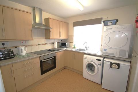 5 The Close, Canterbury, CT2 7TP