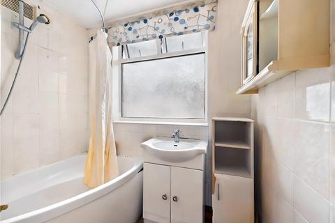 51 Rose Glen, London, NW9 0JR
