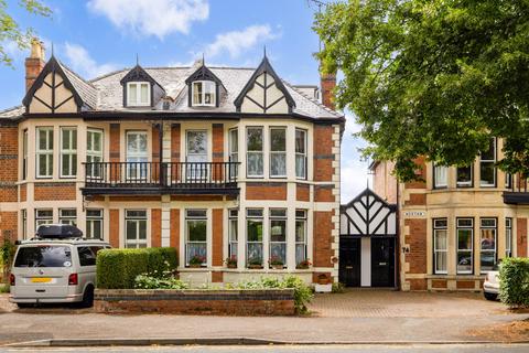 undefined, Queens Road, Cheltenham, Gloucestershire, GL50