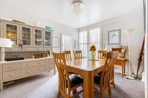 undefined, Queens Road, Cheltenham, Gloucestershire, GL50