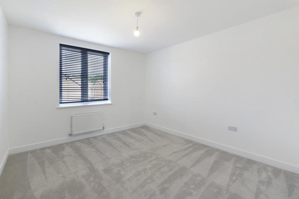 Bedroom (Plot 25)