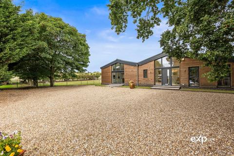 4 bedroom detached bungalow for sale, Fishpool Road, Mansfield NG21