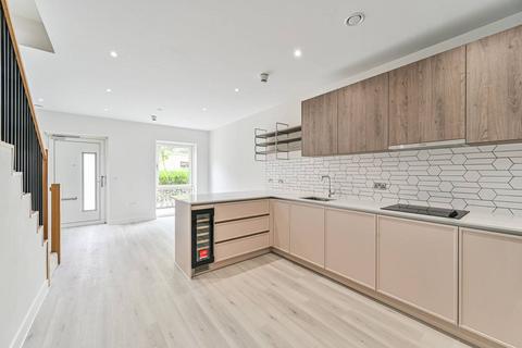 3 bedroom terraced house for sale, Astell Road, Kidbrooke, SE3