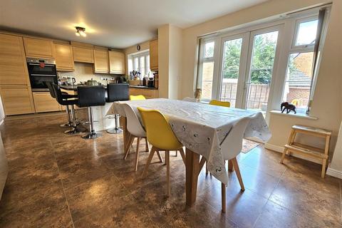 4 bedroom detached house for sale, Marham Drive Kingsway, Quedgeley, Gloucester