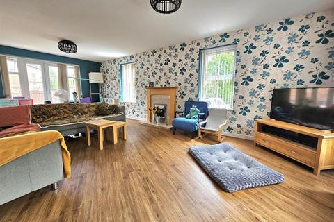 4 bedroom detached house for sale, Marham Drive Kingsway, Quedgeley, Gloucester