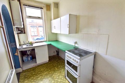 27 Barden Mount, Leeds, LS12 3EF