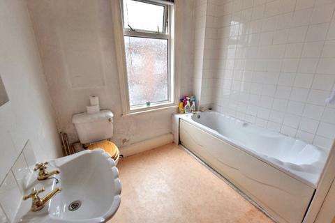 27 Barden Mount, Leeds, LS12 3EF